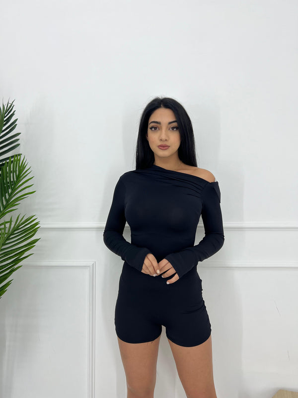TUTINA KIM
